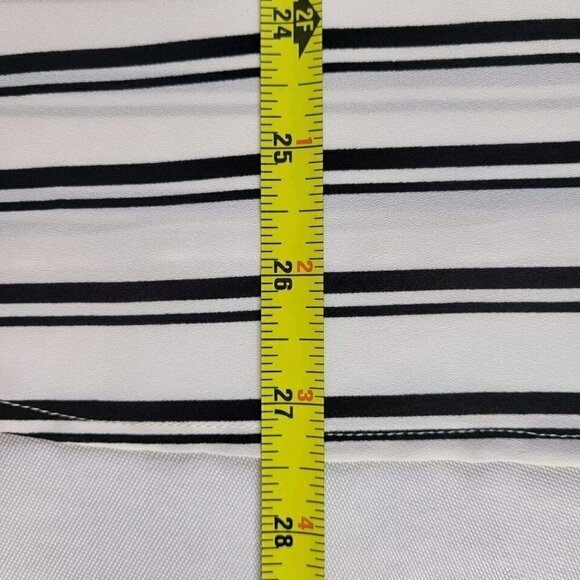 Ann Taylor Loft Blouse Size S Pullover Roll Tab Lightweight High Low Black Cream - Picture 8 of 11